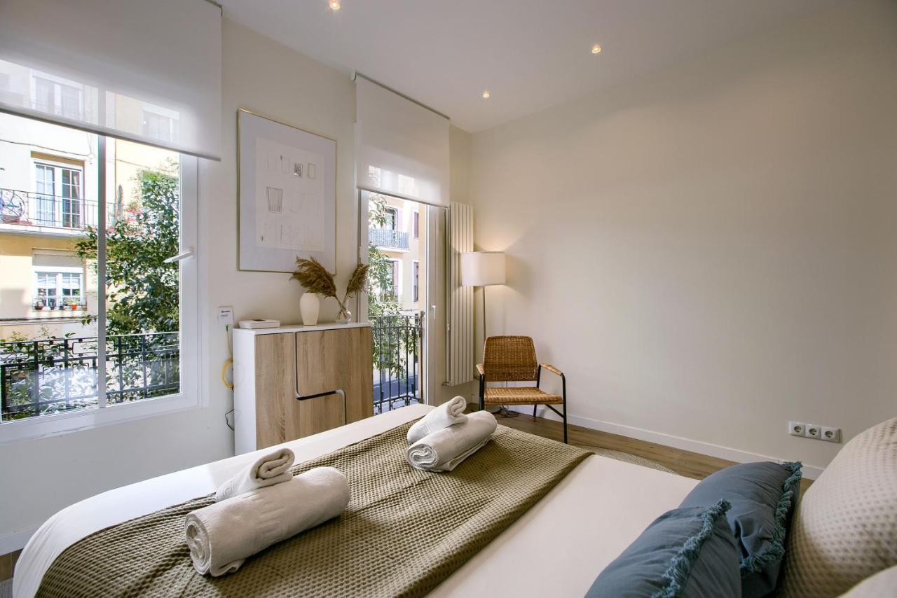 Charming Retiro II Apartment Madrid Bagian luar foto